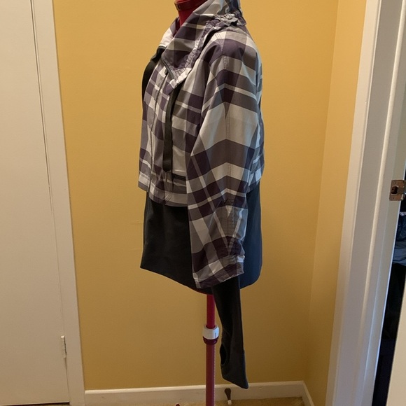 NWOT Lululemon Plaid Zipper front over Grey Jacket - Picture 6 of 12